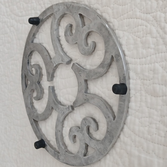 AluminumTrivet - Picture 2 of 4